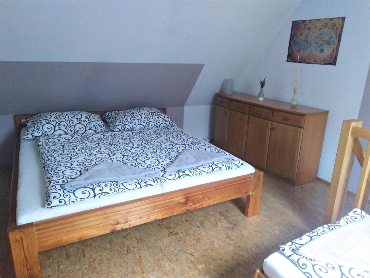 Penzion U Dvojice Nove Mesto na Morave Exteriör bild