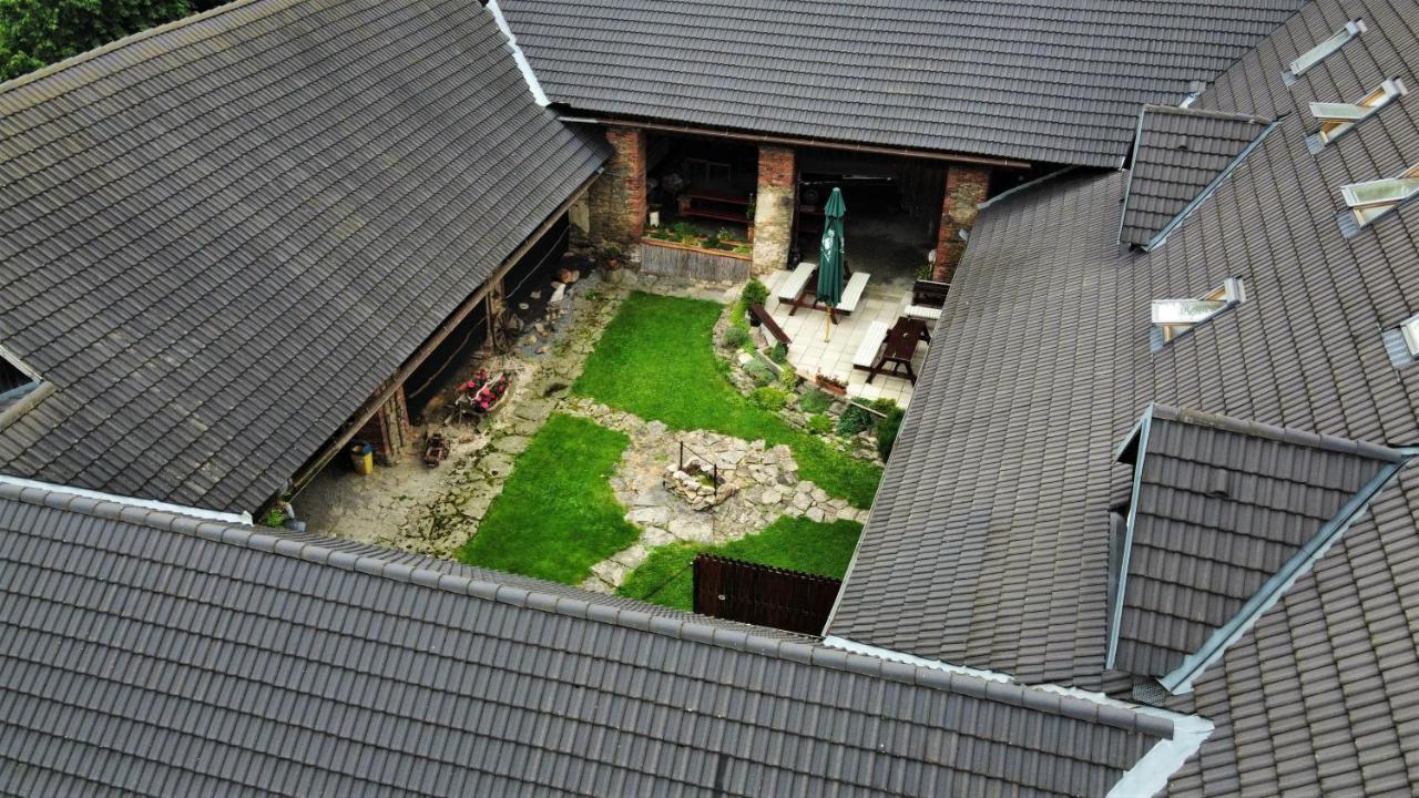 Penzion U Dvojice Nove Mesto na Morave Exteriör bild