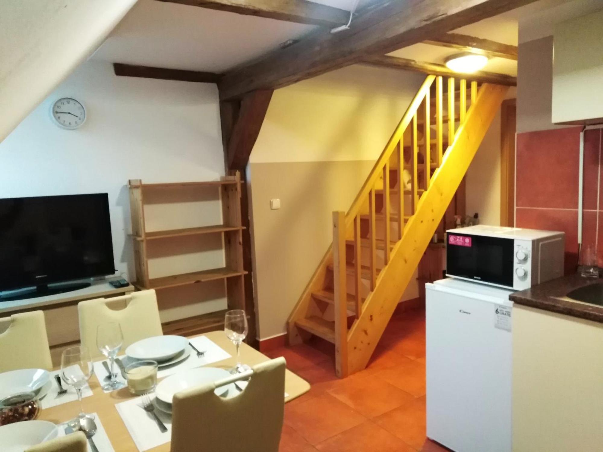 Penzion U Dvojice Nove Mesto na Morave Exteriör bild