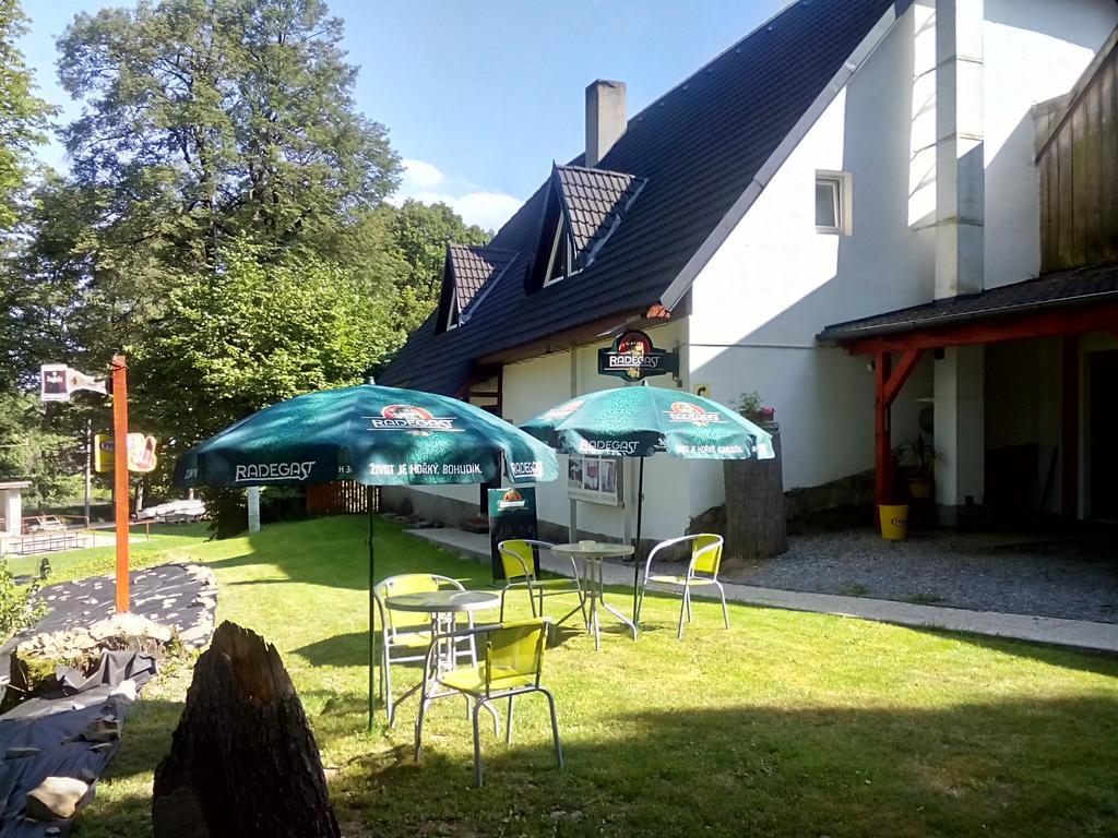 Penzion U Dvojice Nove Mesto na Morave Exteriör bild